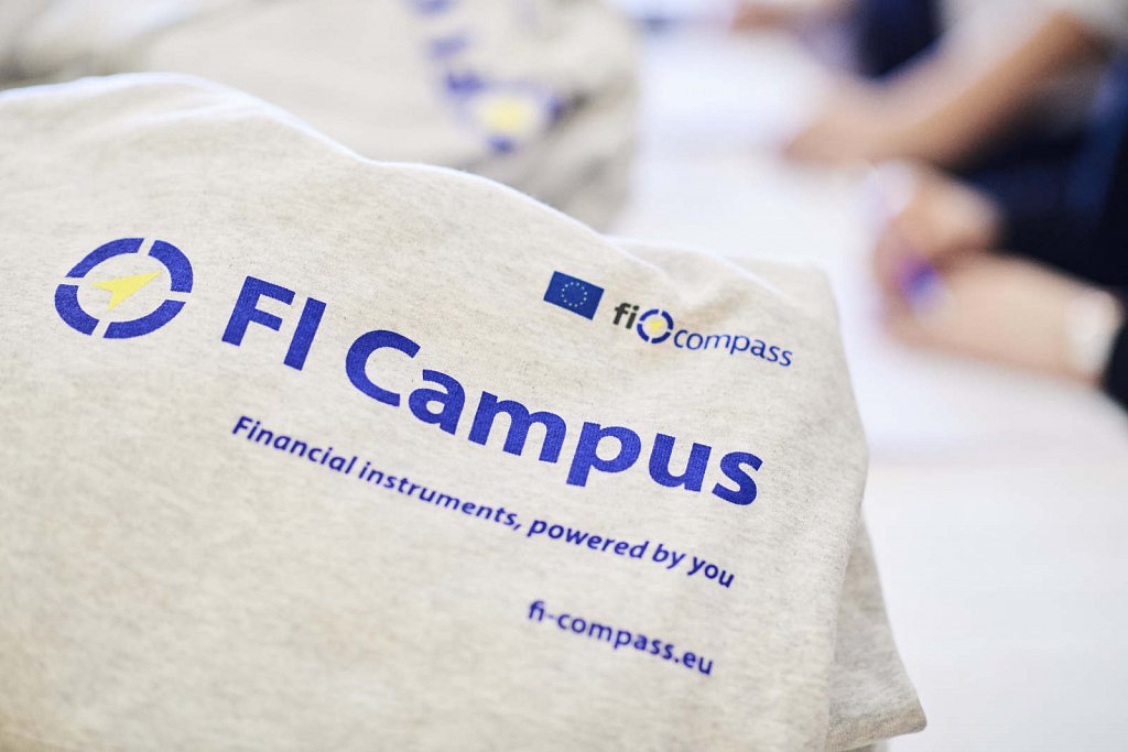 FI Campus hoodies