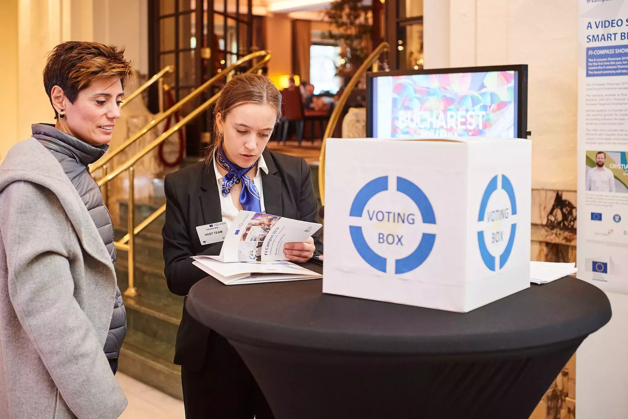 Event participants voting for fi-compass Showcase stories