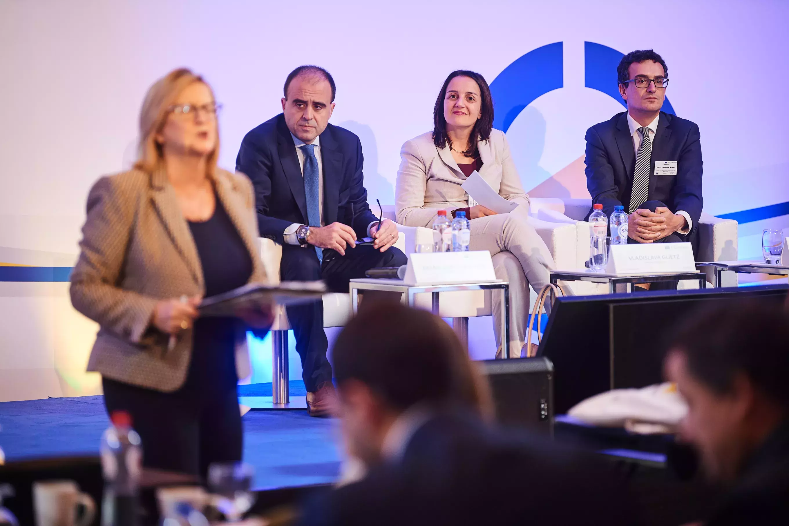 Ms Jacki Davis, Mr Rafael Lopez Sanchez, Ms Vladislava Glietz, Mr Axel Badrichani Ms Jacki Davis, Mr Rafael Lopez Sanchez, Ms Vladislava Glietz, Mr Axel Badrichani