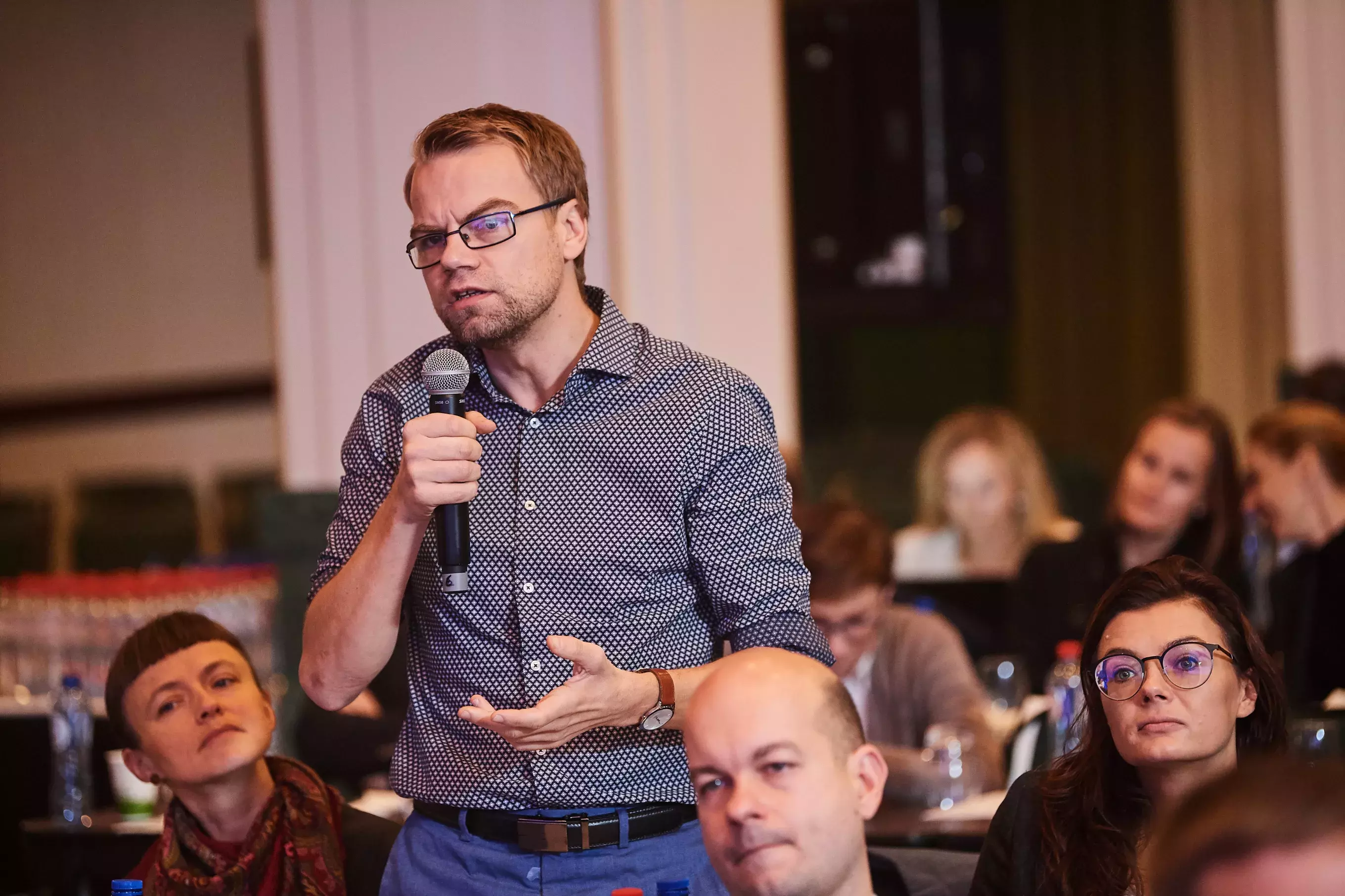 Questions and answers and peer-to-peer discussion