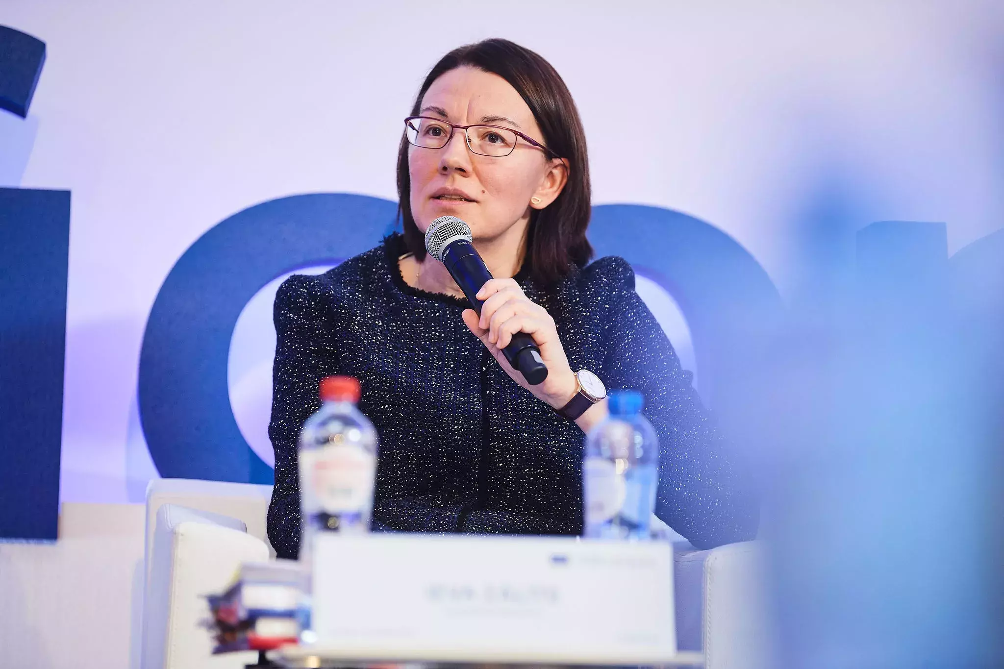 Questions and answers and peer-to-peer discussion