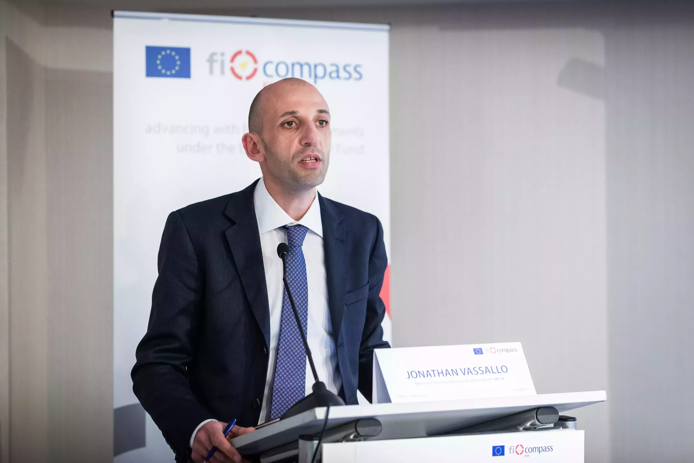 Mr Jonathan Vassallo