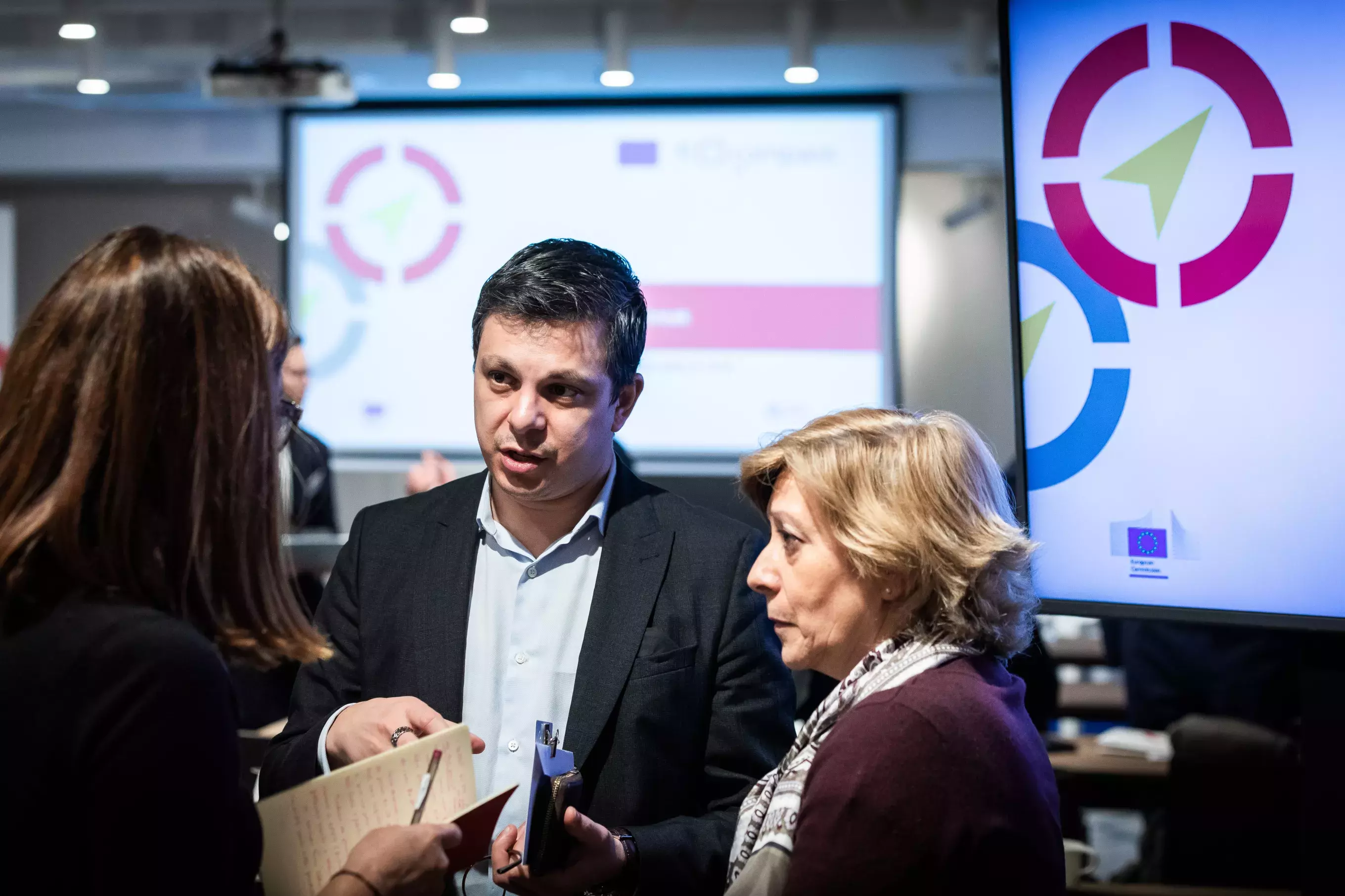 Mr Nuno Proença and event participants