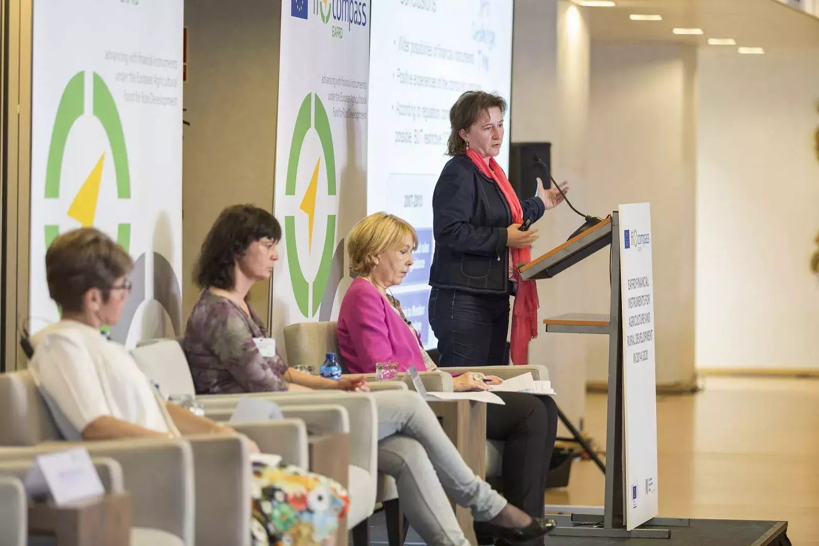 Dana Zachi, Merle Saaliste, Cathy Smith, Györgyi Nyikos