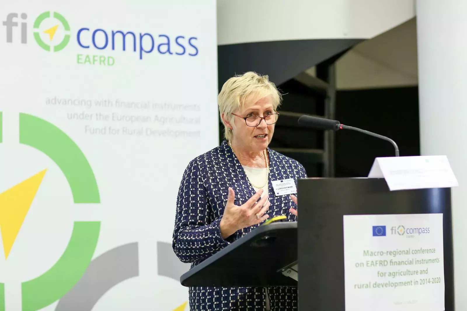 Ms Josefine Loriz-Hoffmann