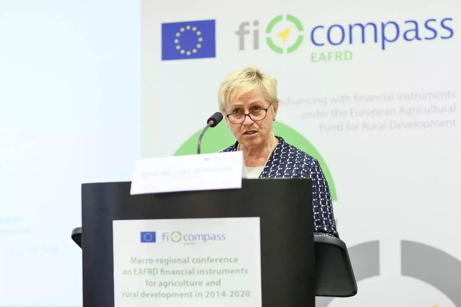 Ms Josefine Loriz-Hoffmann