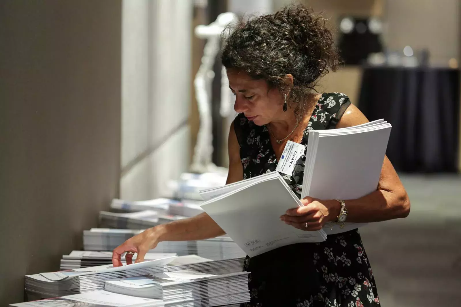 Event partcipant selecting fi-compass publications