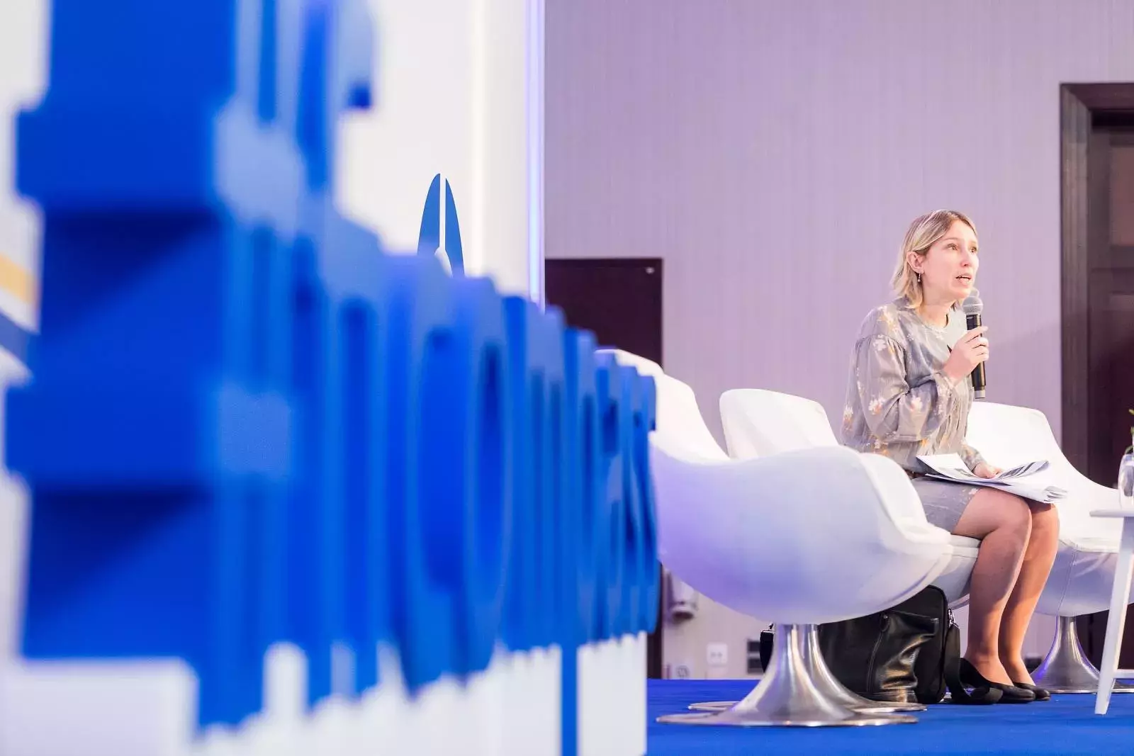 Questions and answers and peer to peer discussion