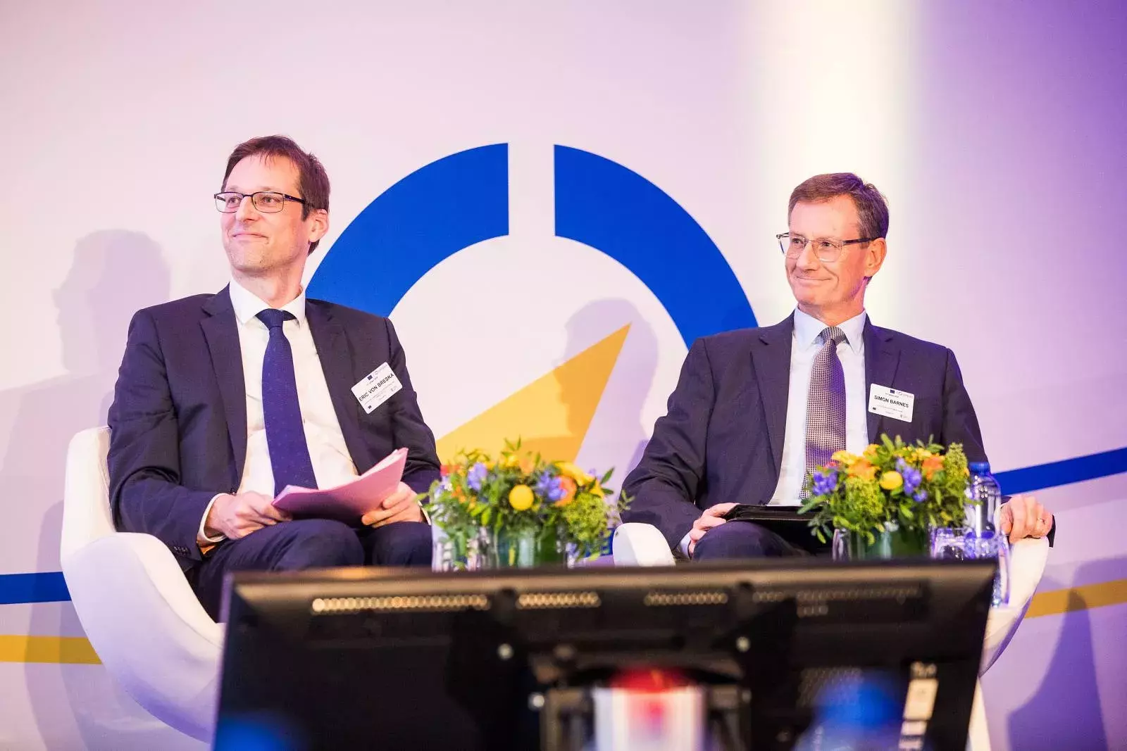 Mr Eric von Breska, Mr  Simon Barnes