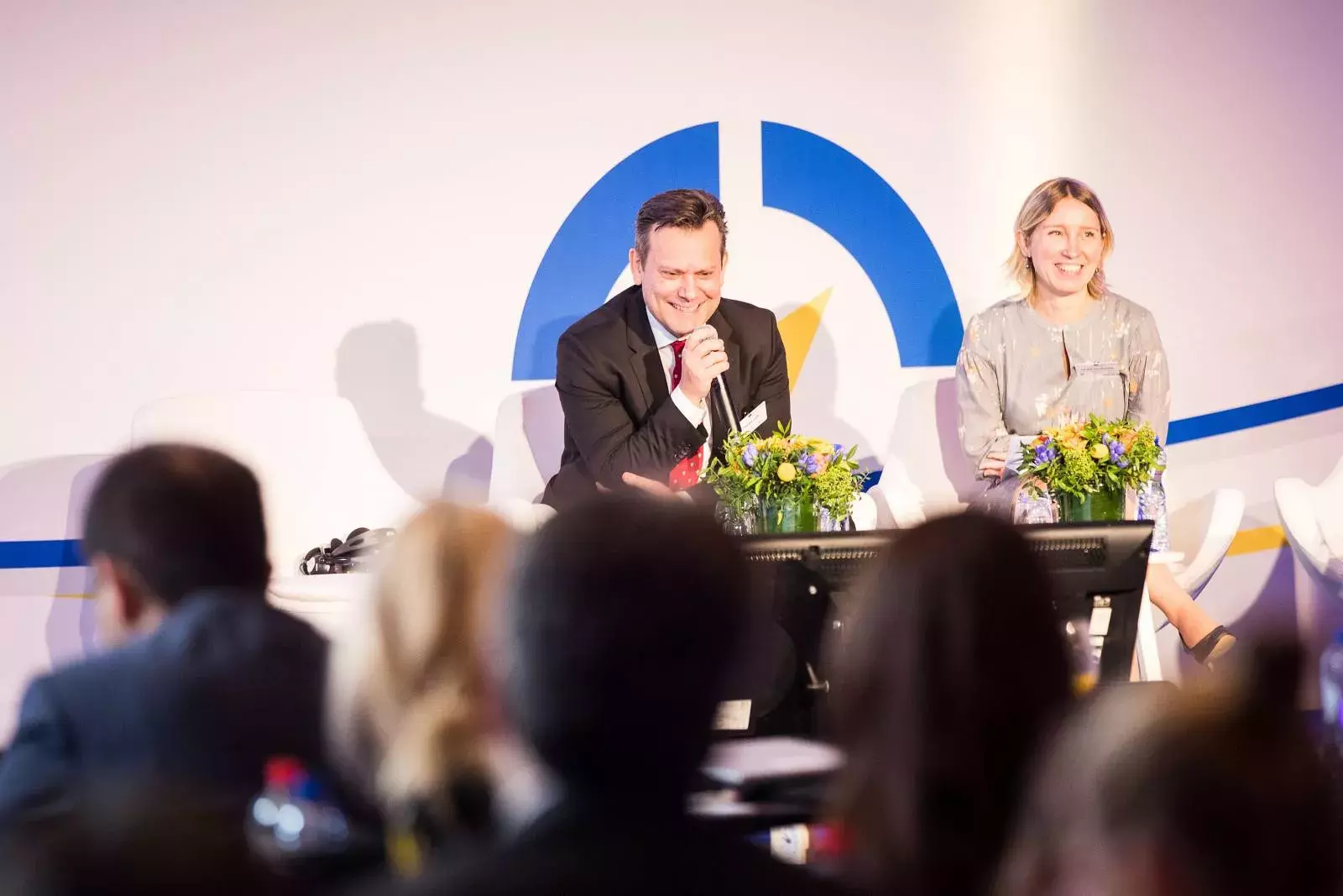 Mr Frank Lee and Ms Oana Dordain