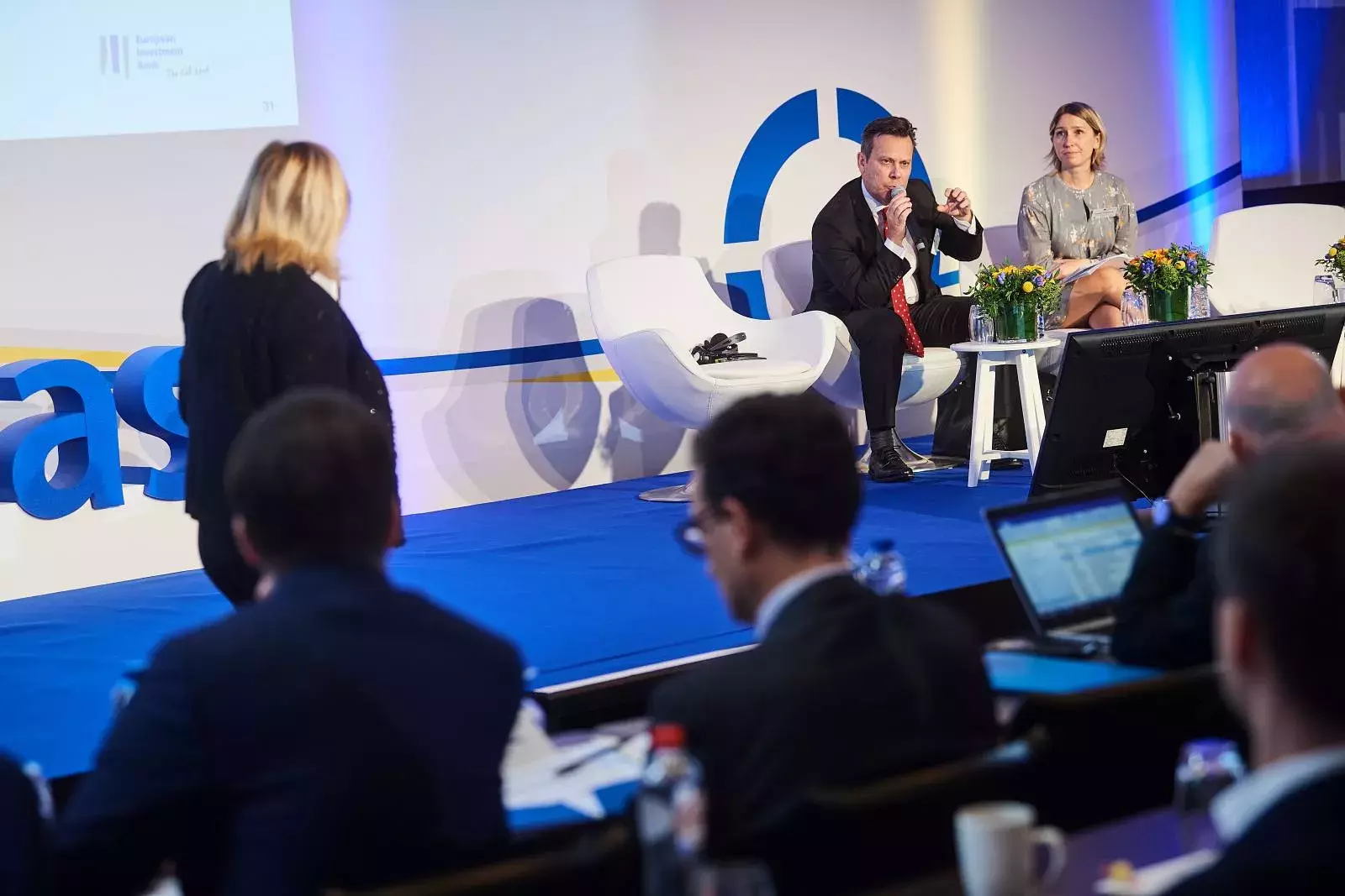 Questions and answers and peer to peer discussion