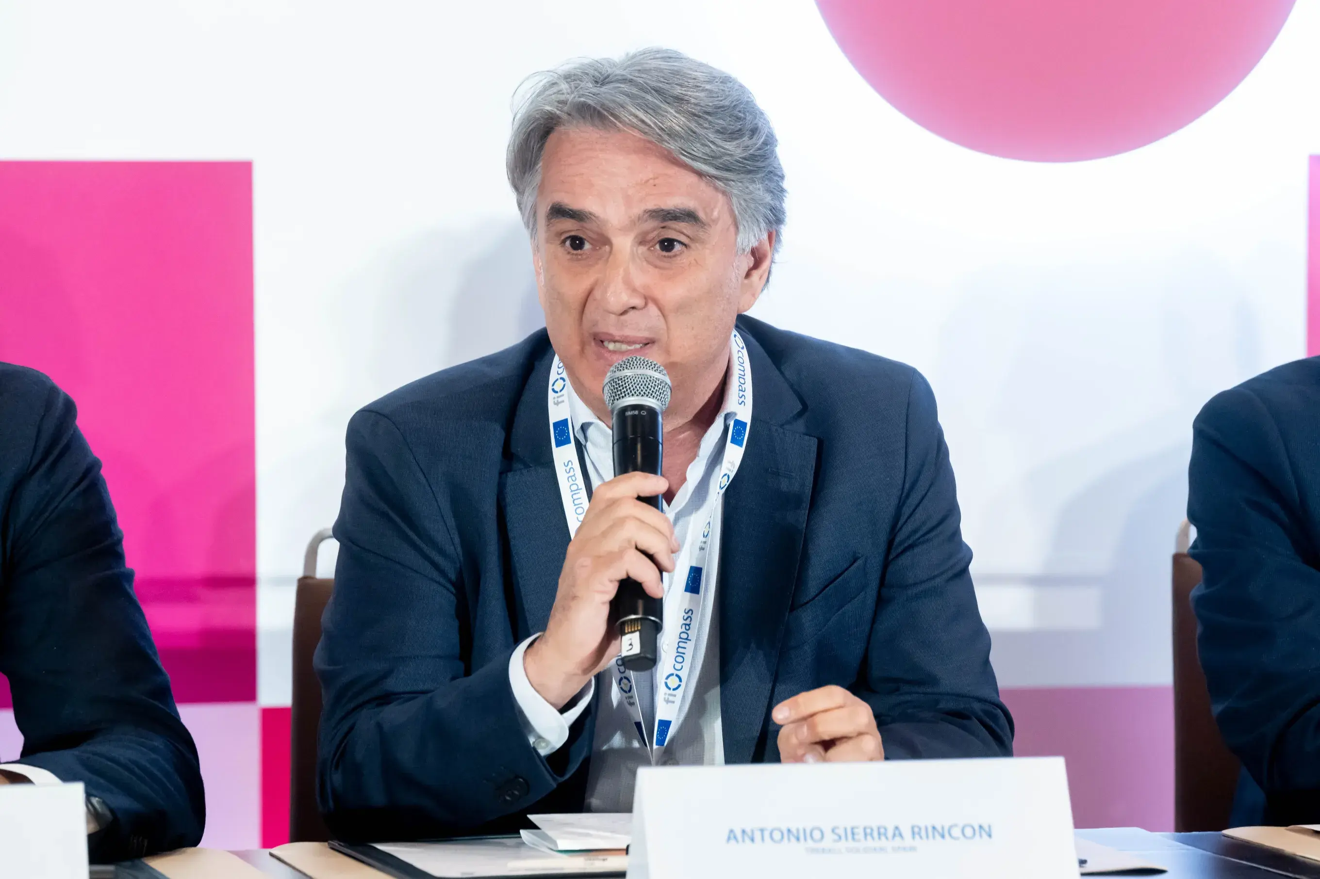 Mr Antonio Sierra Rincon