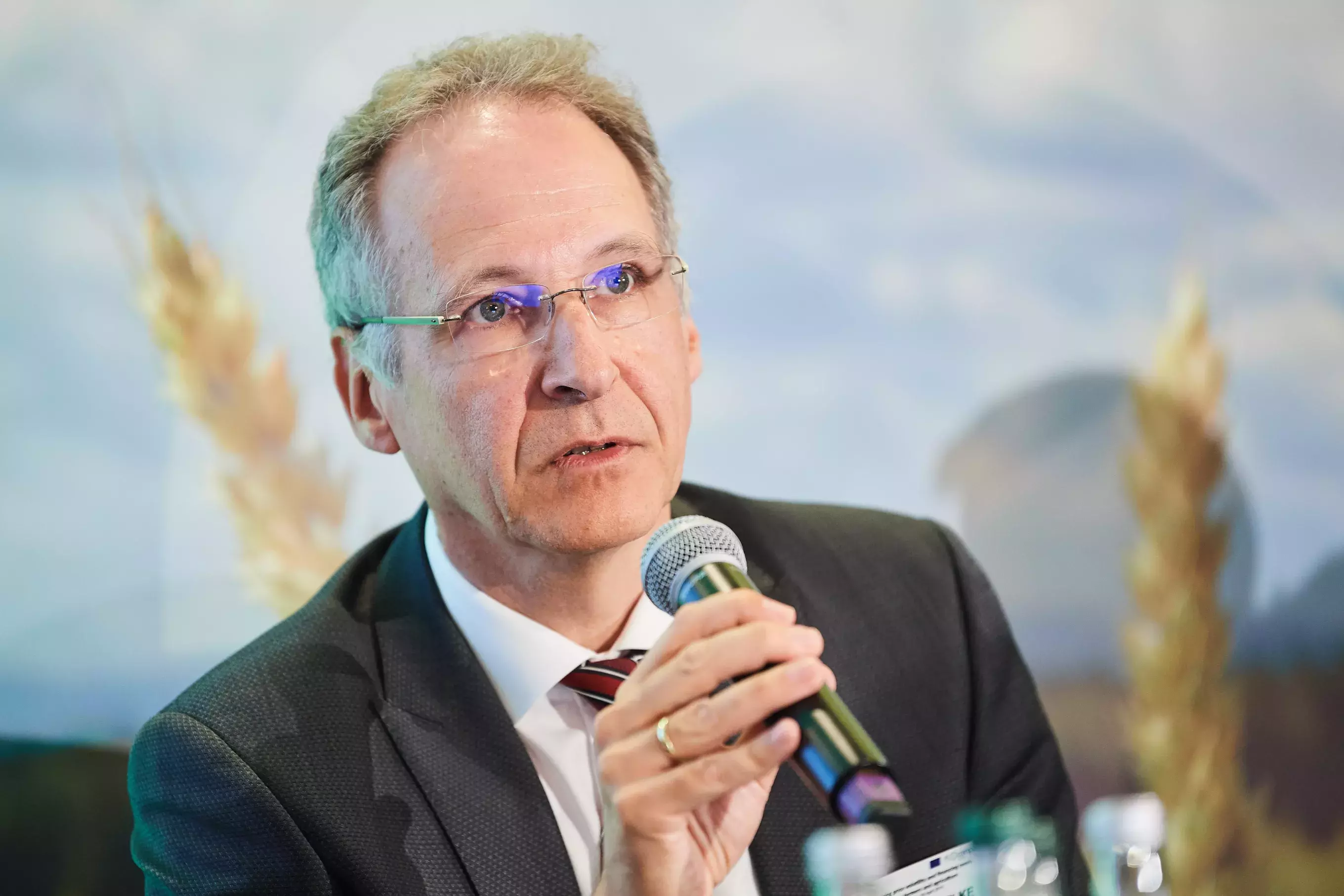 Q&amp;A and peer-to-peer discussion