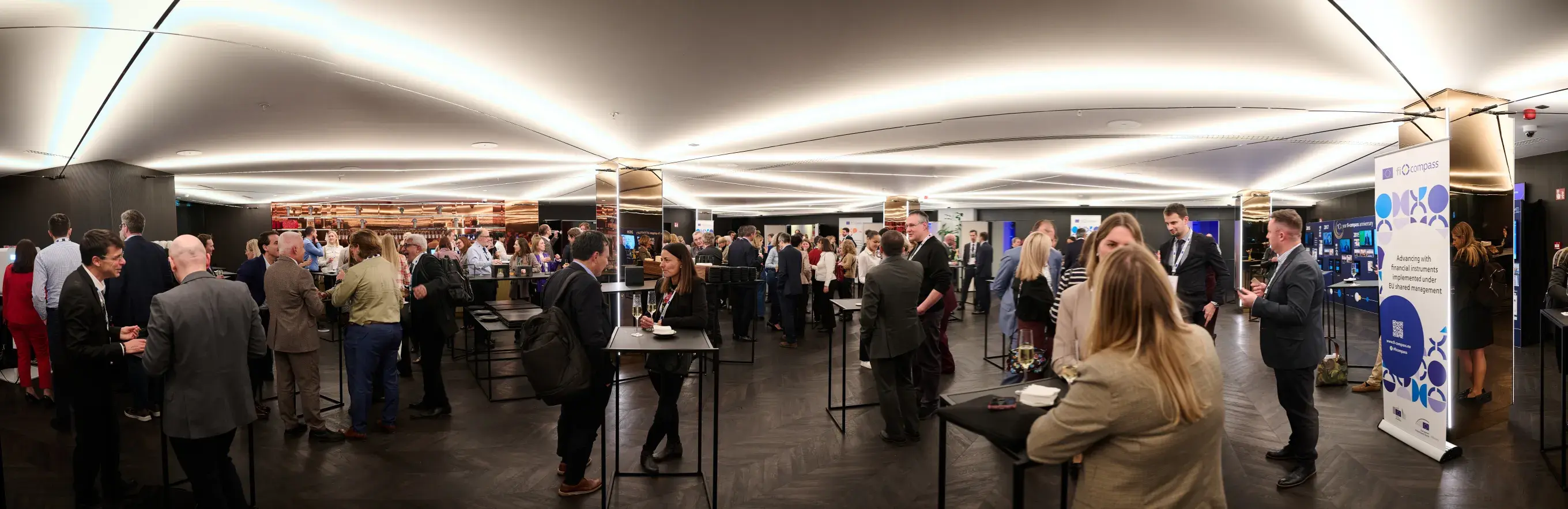 Networking cocktail (overview)