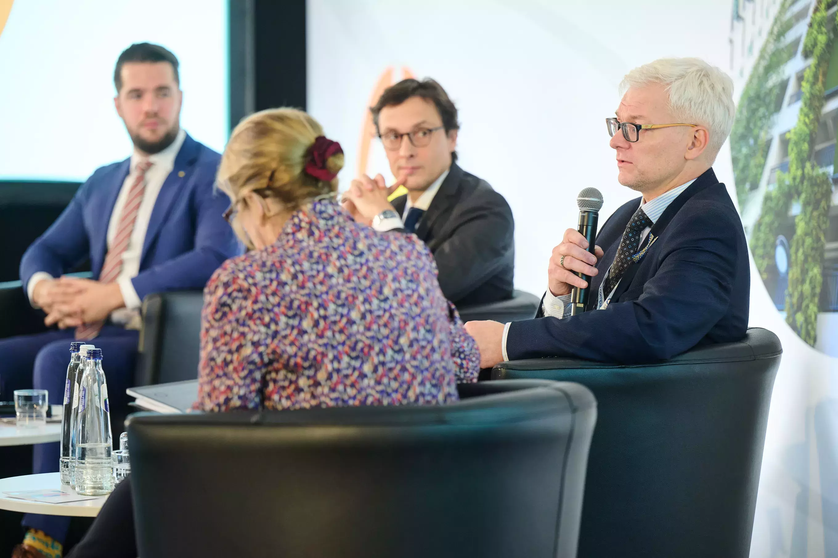 Q&amp;A and peer to peer discussion