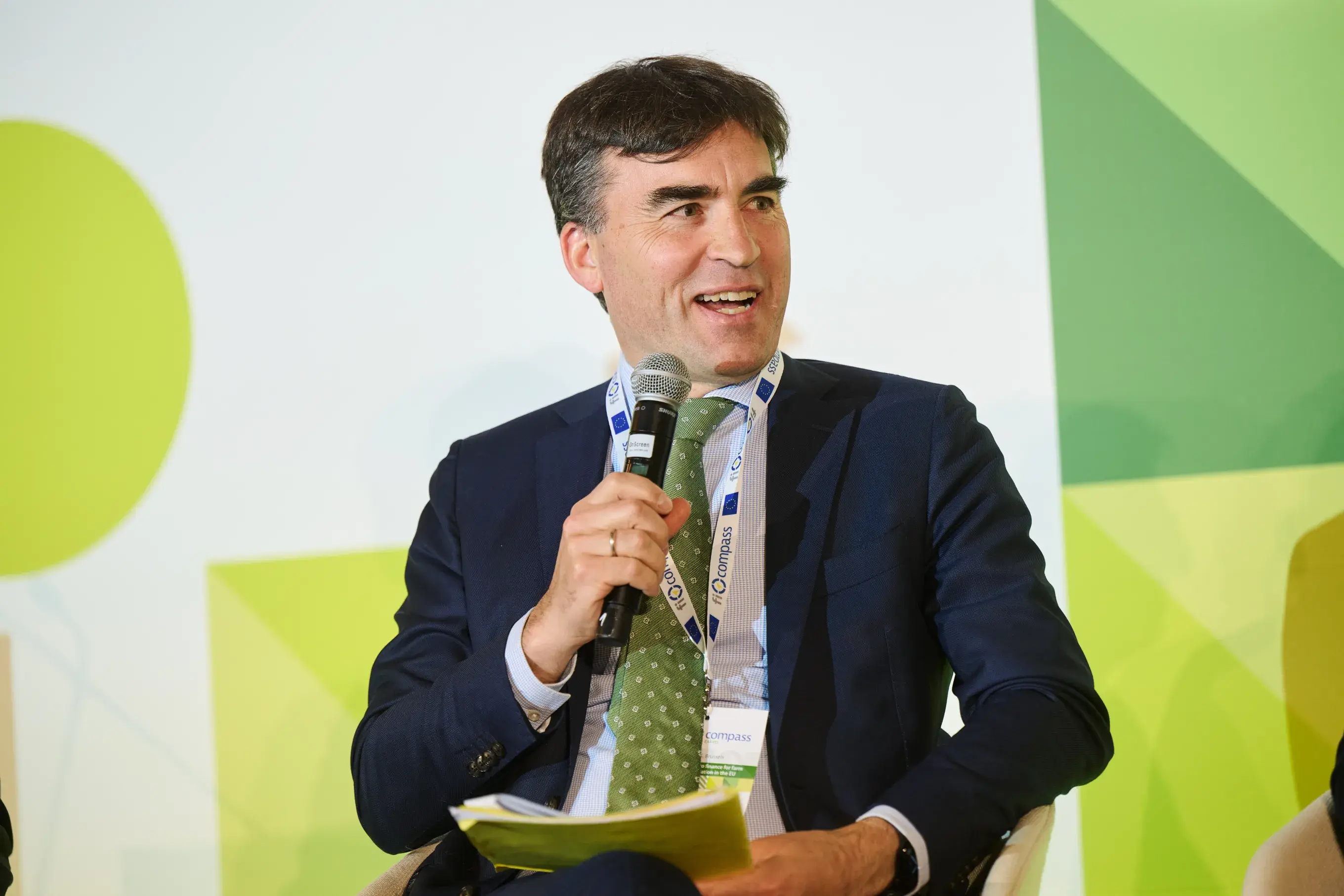 Mr Gijs Schilthuis, Director