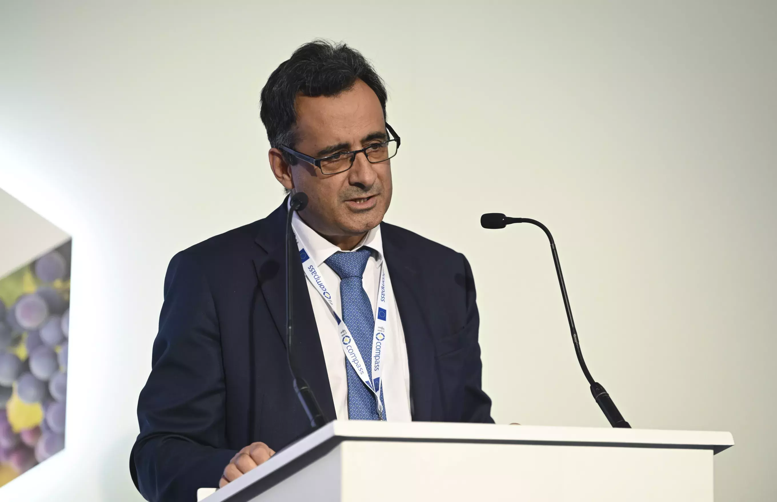 Mr Miguel Pérez Cimas