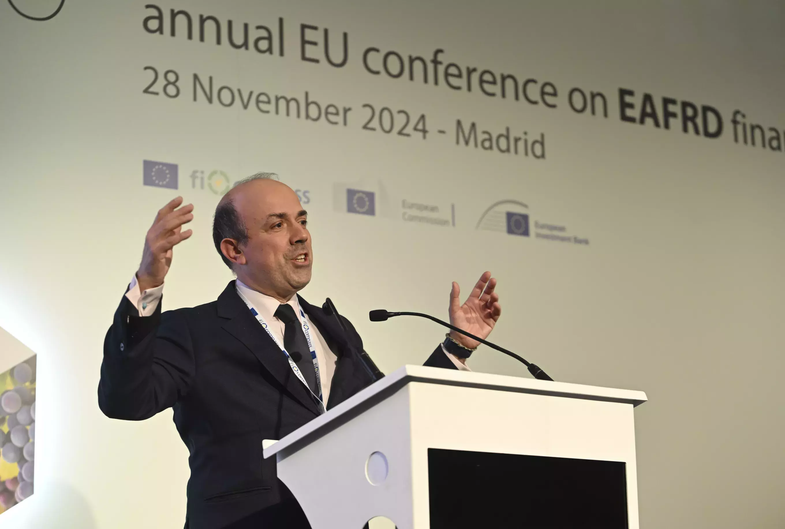 Mr David González Martín