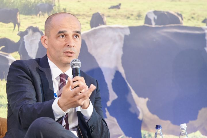 Liviu Dobre  