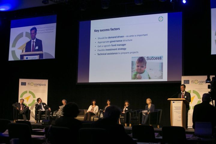 Bernd Schuh, Kieran Kearney, Martin Scheele, Merle Saaliste, Cindy Schultz, Szilvia Bencze, Cathy Smith, Frank Lee
