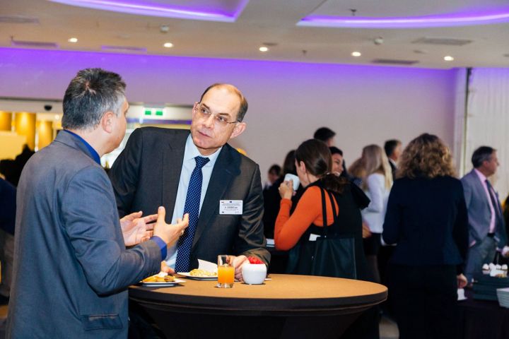 Nivelin Noev and event participant
