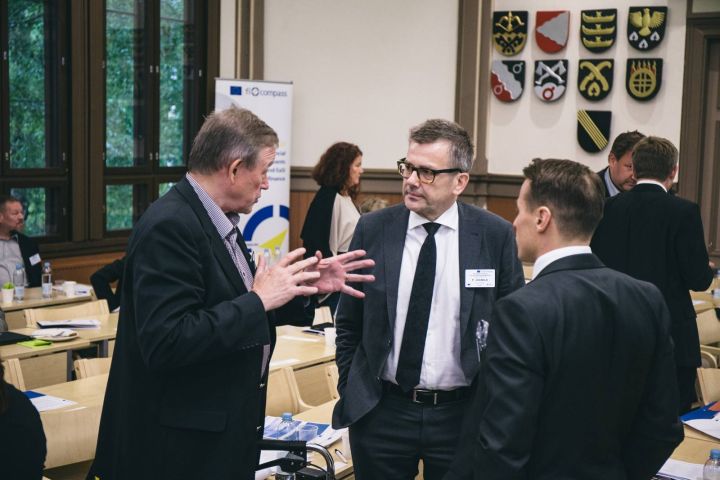 Pekka Jounila and event participants