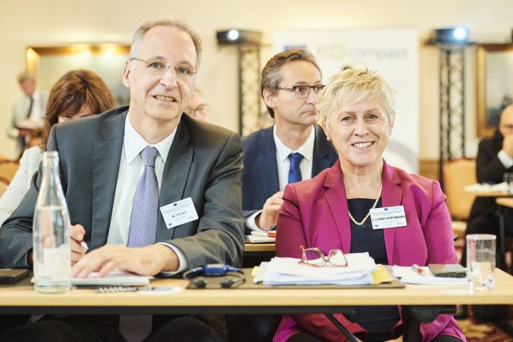 Ms Josefine Loriz-Hoffmann, Mr Michael Pielke 