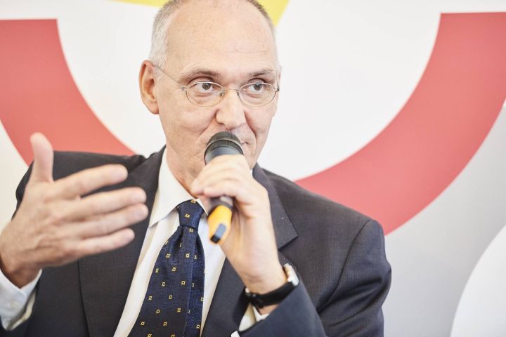 Mr Giampietro Pizzo