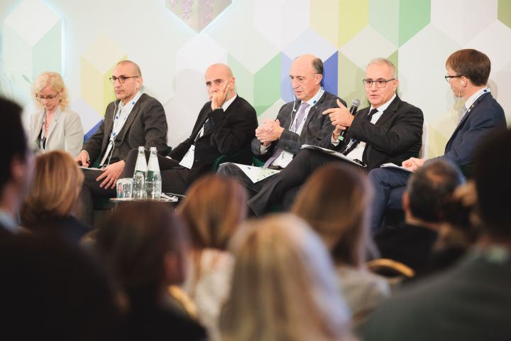 Panel discussion and Q&A with the audience