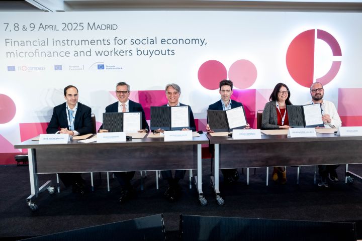 Signing ceremony