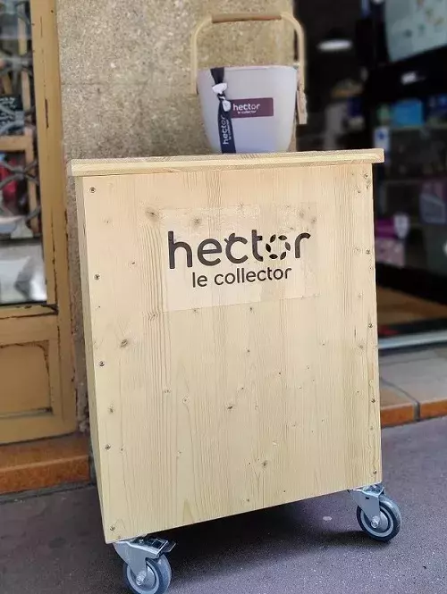 Hector le collector - Wooden box to collect bio-waste Hector le collector - Wooden box to collect bio-waste