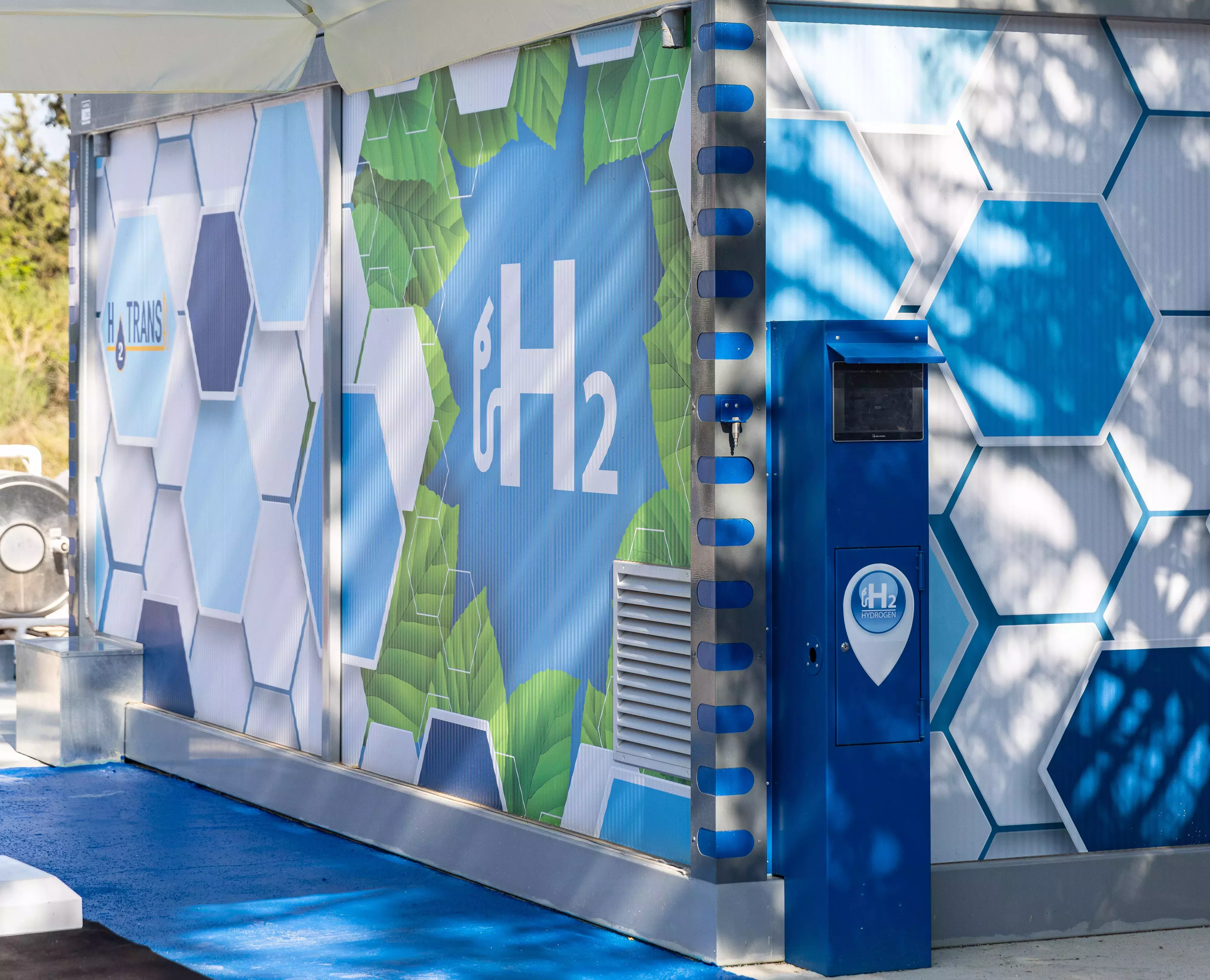 The first Hydrogen Refuelling Station (HRS) in Greece; it operates at the NCSR Demokritos at Agia Paraskevi, Athens and refuels hydrogen bicycles and golf cars for the time being. The first Hydrogen Refuelling Station (HRS) in Greece; it operates at the NCSR Demokritos at Agia Paraskevi, Athens and refuels hydrogen bicycles and golf cars for the time being.