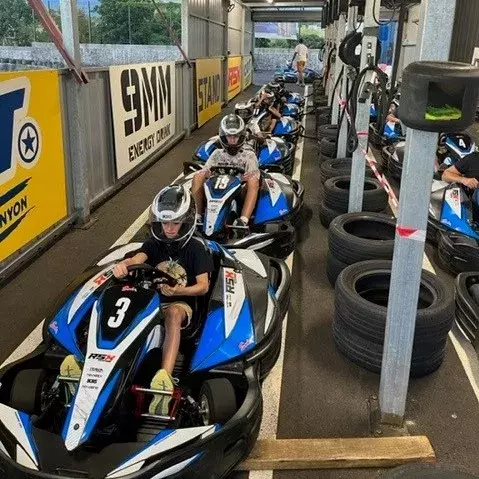 To attract ever more people, Mr. Lear intends to invest soon in two-seater karts, exclusively reserved for children. To attract ever more people, Mr. Lear intends to invest soon in two-seater karts, exclusively reserved for children.